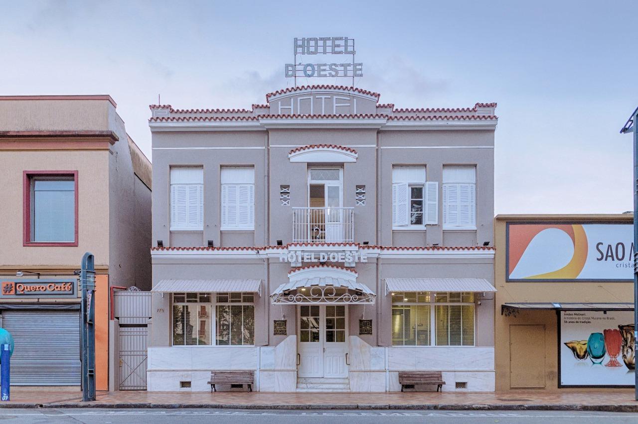 Mova Hotel D'Oeste - Localizado Em Frente A Praca Principal Da Cidade, Na Area Central - Pe Na Praca Посус-ди-Калдас Экстерьер фото